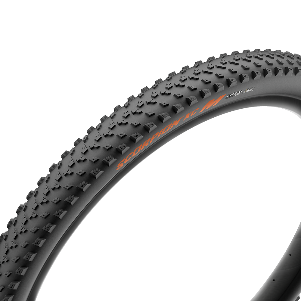Plášť Pirelli Scorpion™ XC M, 29x2.4, ProWALL,120tpi, Race XC Compound, oranžové nápisy