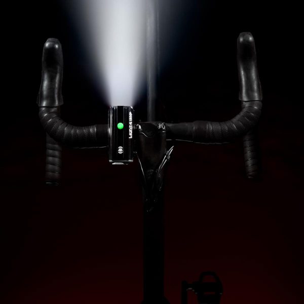 Lezyne predné LED svetlo SUPER DRIVE 1800+ SMART